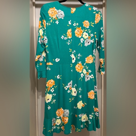Ann Taylor LOFT Outlet Women’s Floral Green Wrap Dress Size 10 Petite - Picture 9 of 9
